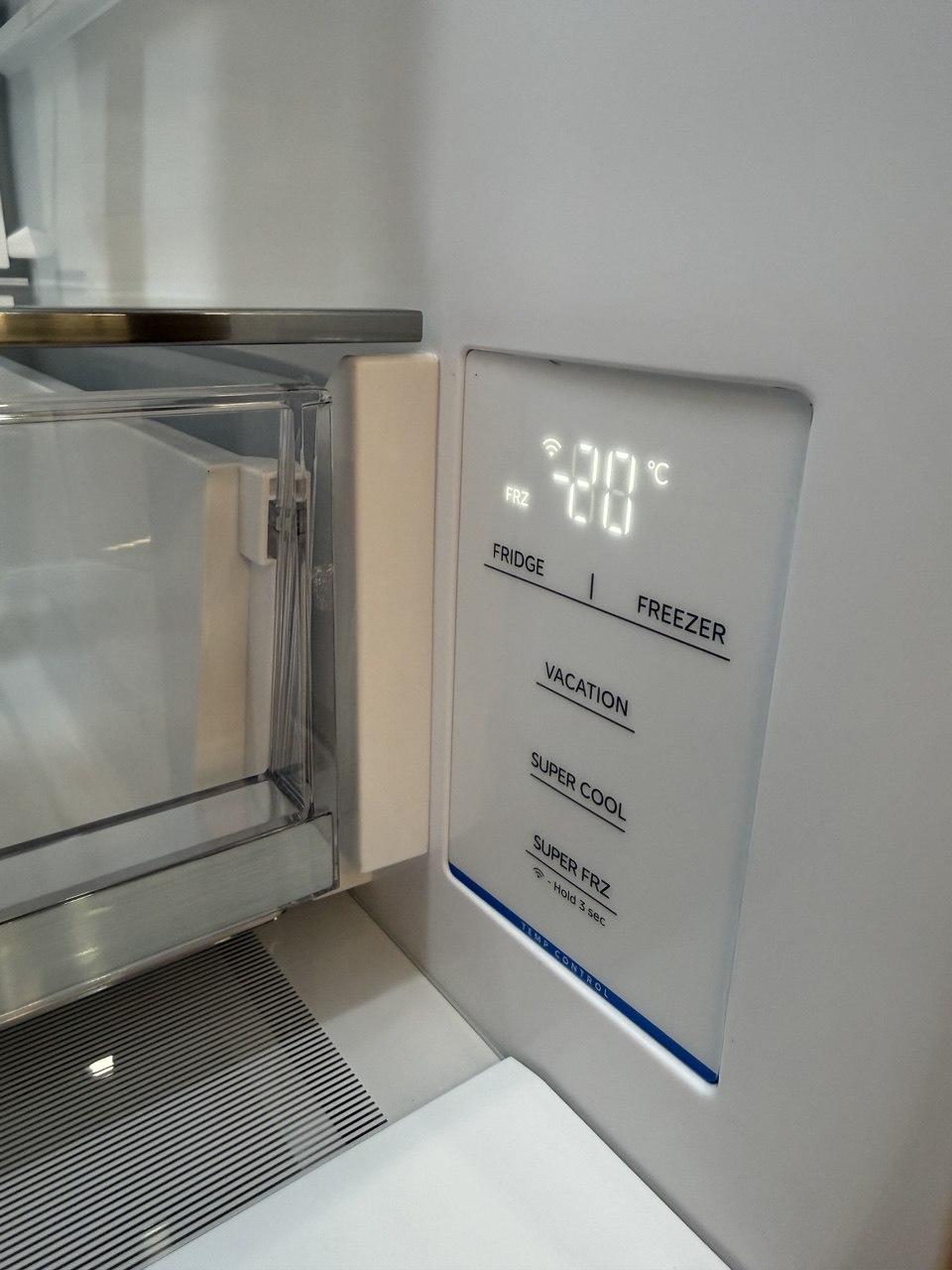 Холодильник Midea MDRB601MME46