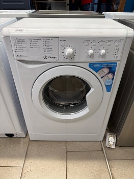 Стиральная машина Indesit EcoTime IWSC 6105 кл.:A фронт. макс.:6кг белый